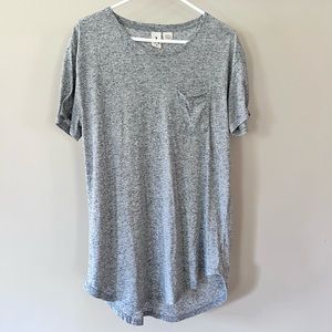 Grey t-shirt with pocket